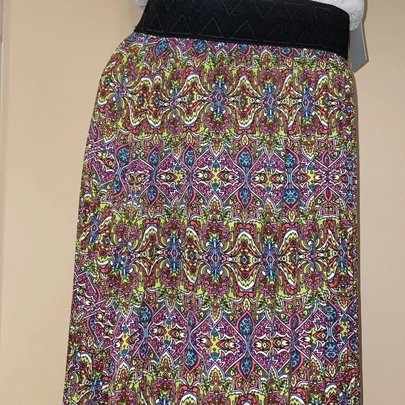 Lularoe women’s skirt  XL 16 18 midi full pattern Jill print black white pink - Picture 2 of 9